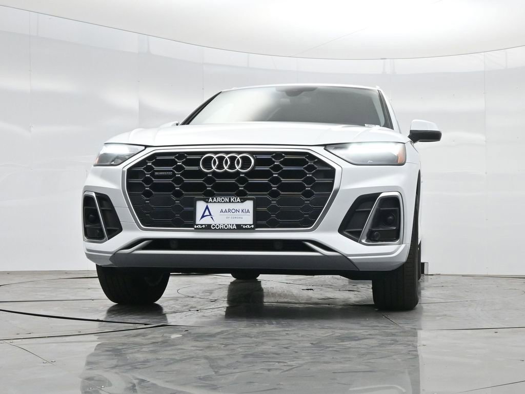 Used 2023 Audi Q5 2.0T Premium w/ Convenience Package AWD/4WD image 45