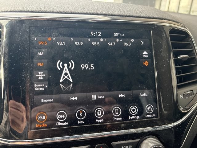 Used 2021 Jeep Grand Cherokee Limited w/ Sun & Sound Group AWD/4WD image 12
