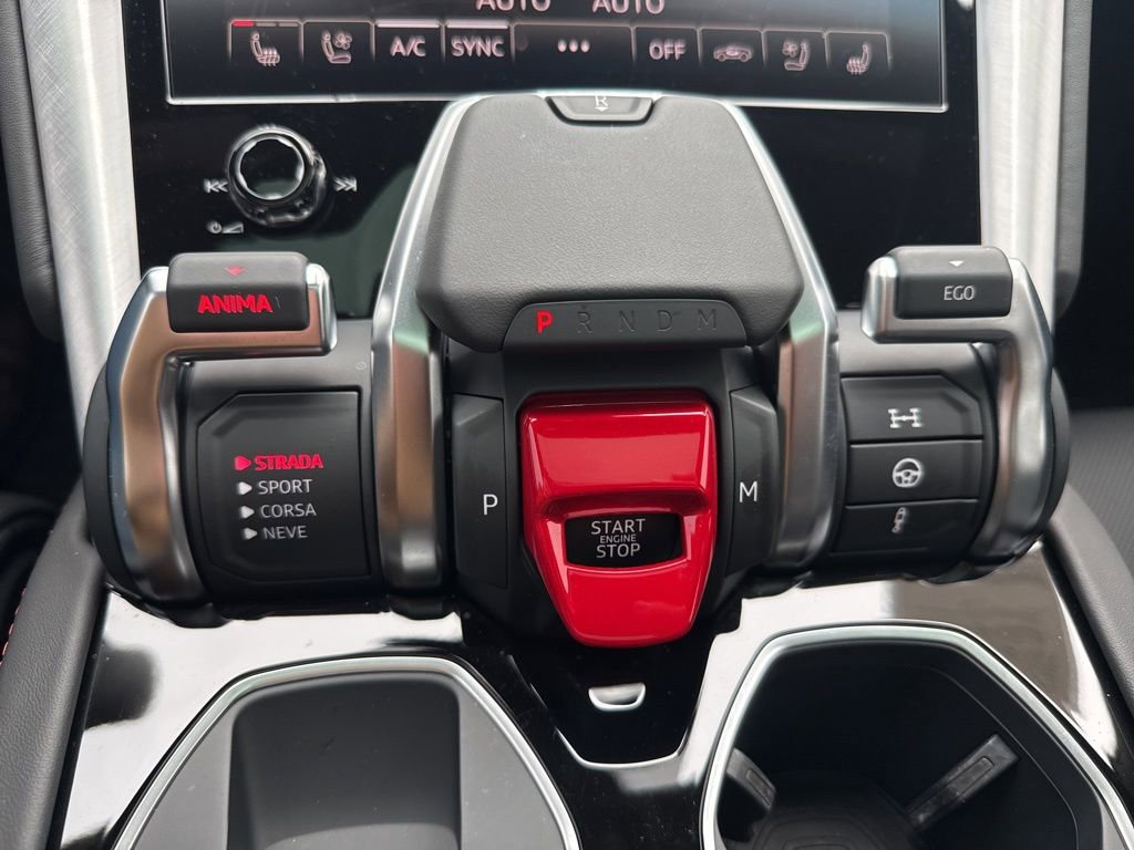 Used 2022 Lamborghini Urus image 19