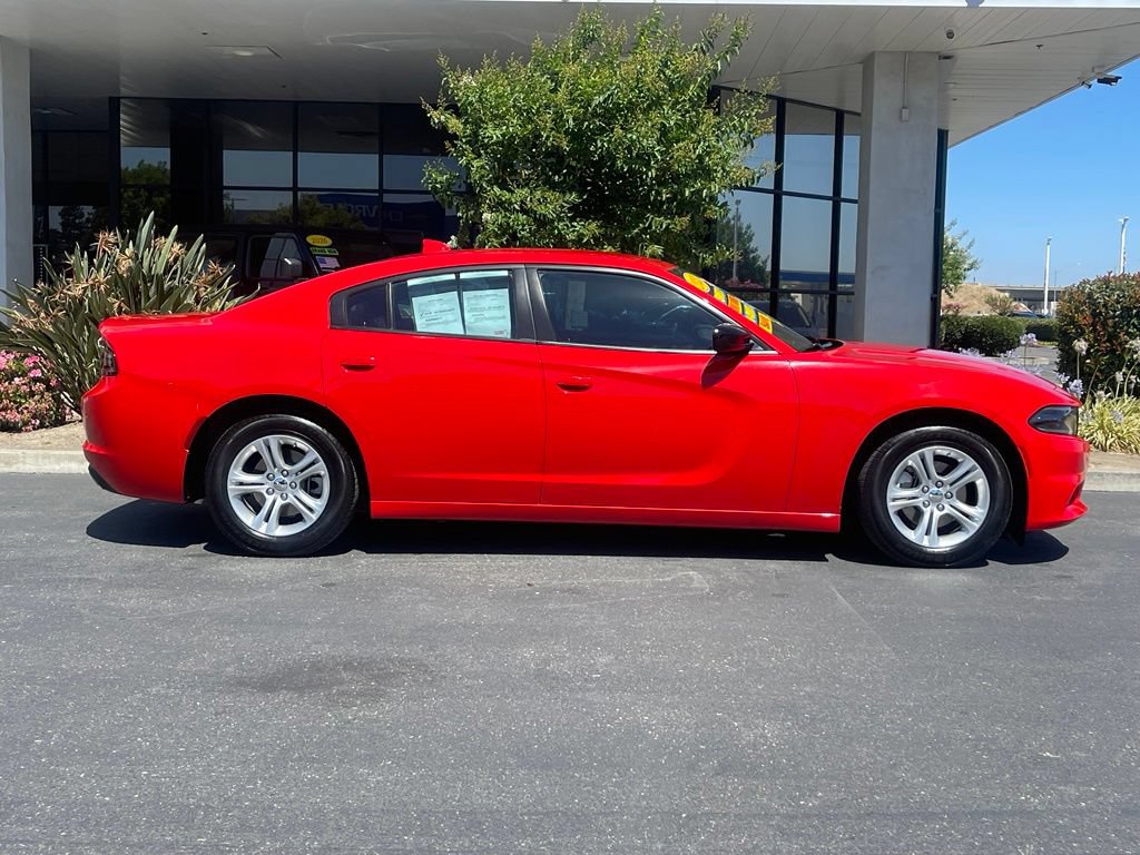 Used 2023 Dodge Charger SXT RWD image 4