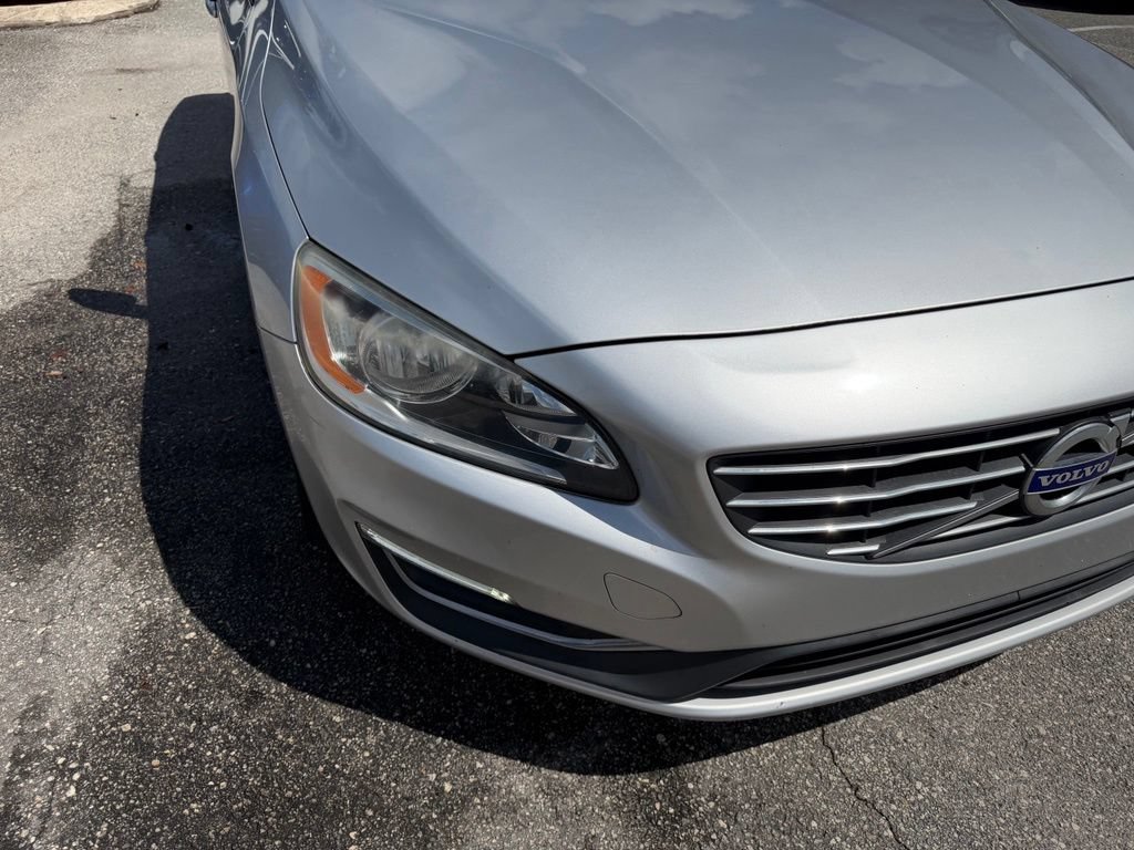 Used 2017 Volvo V60 T5 Premier w/ Convenience Package FWD image 13