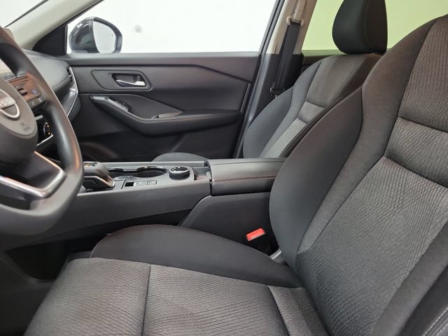 Used 2024 Nissan Rogue SV AWD/4WD image 18