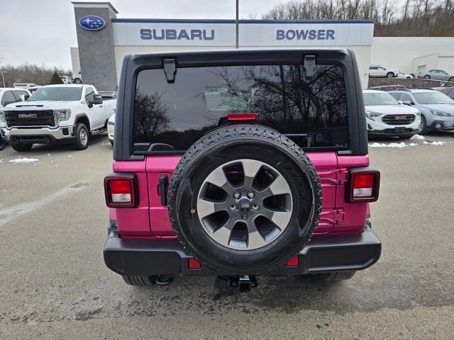 Used 2022 Jeep Wrangler Unlimited Sahara w/ Cold Weather Group image 4