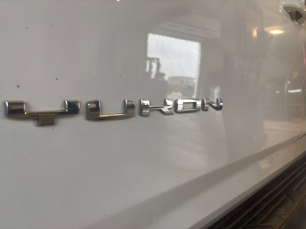 Used 2021 GMC Yukon XL SLE AWD/4WD image 8