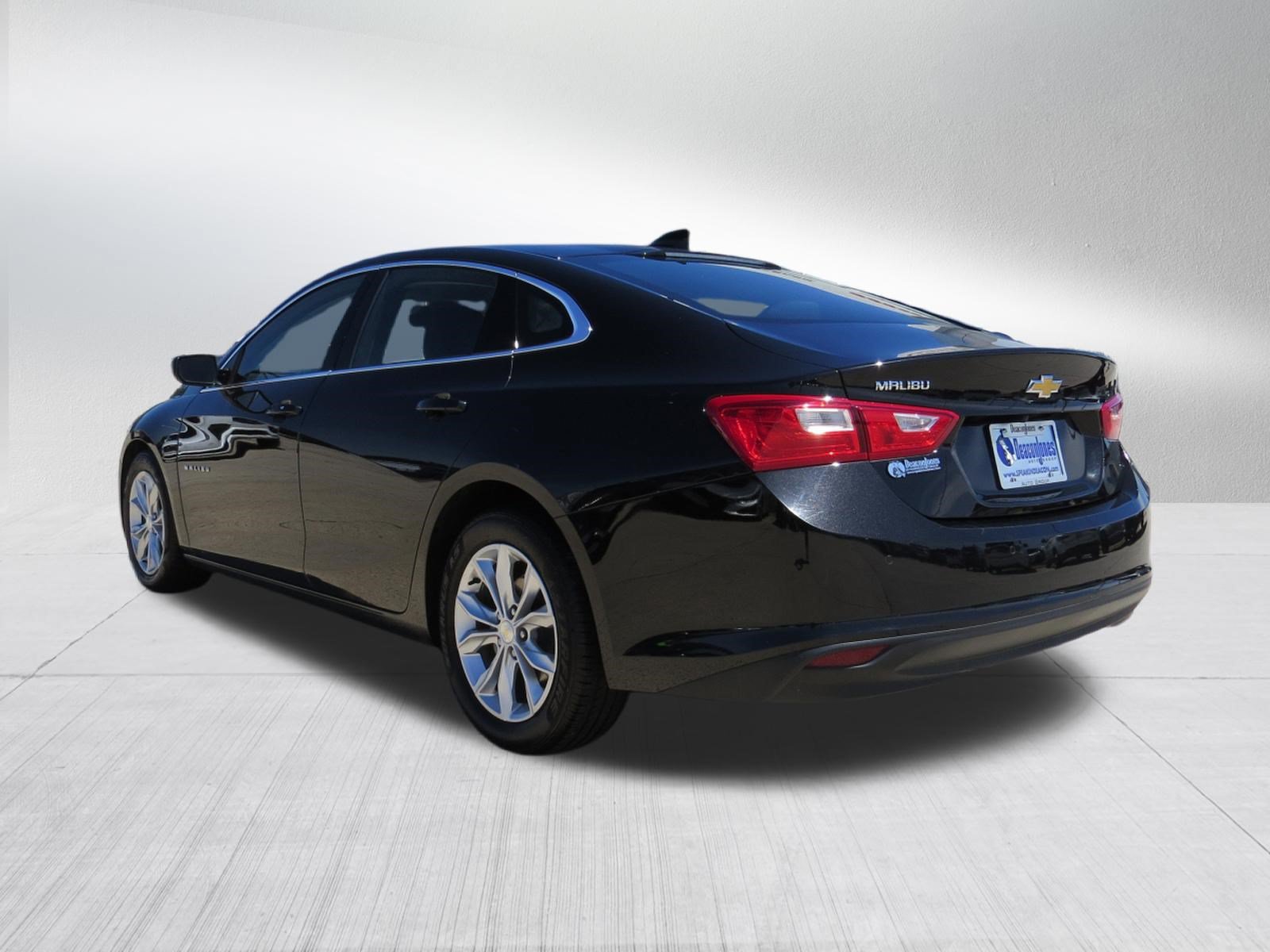 Used 2025 Chevrolet Malibu LT FWD image 5