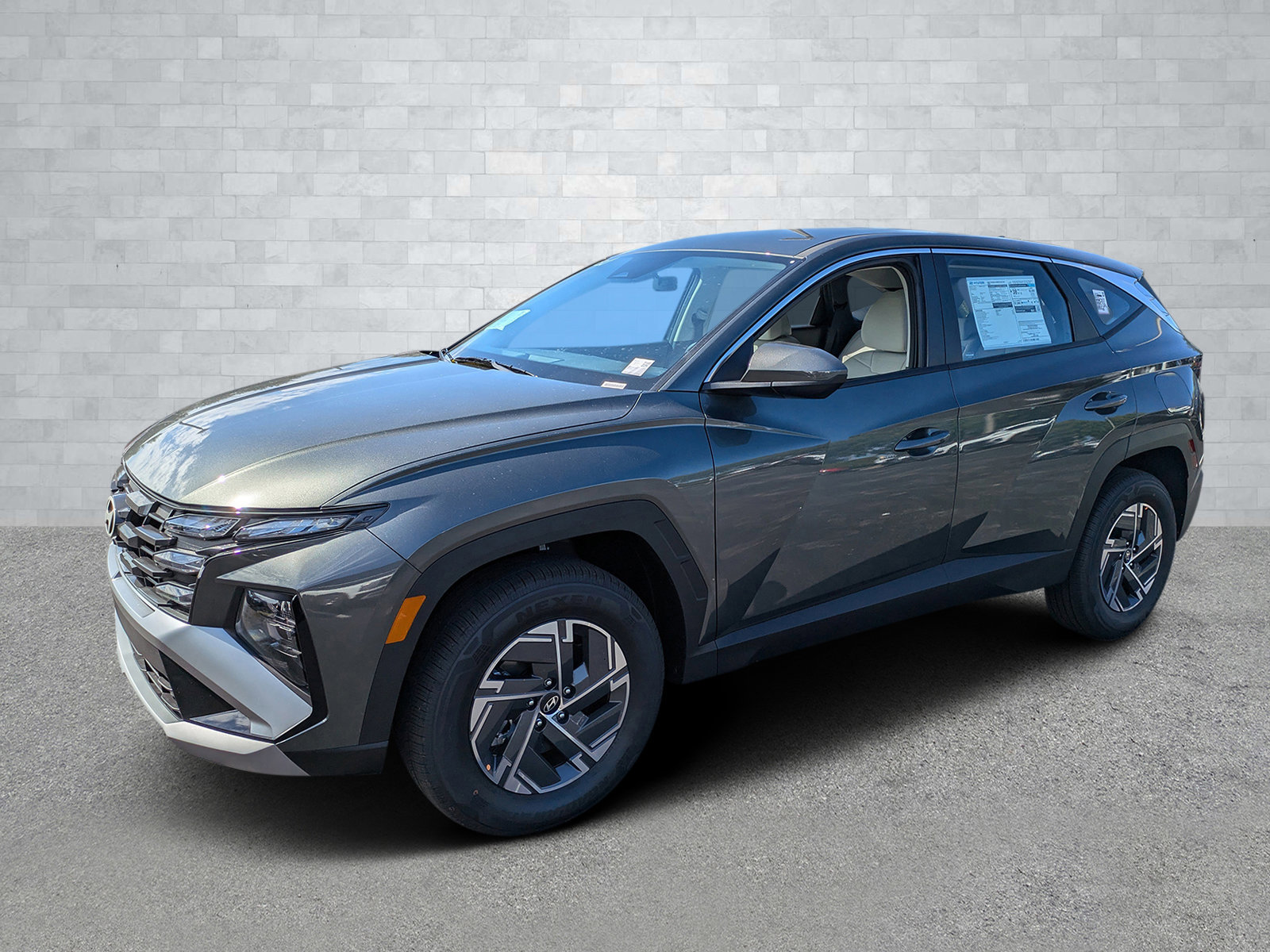 New 2026 Hyundai Tucson Blue SE image 9