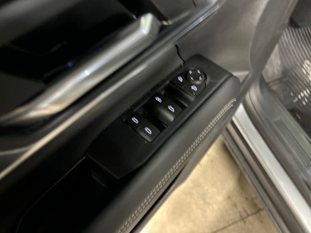 New 2026 GMC Terrain Elevation w/ Elevation Premium Package image 15