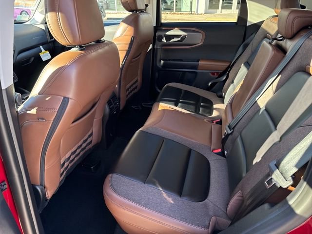 Used 2025 Ford Bronco Sport Outer Banks w/ Outer Banks Tech Package+ image 32