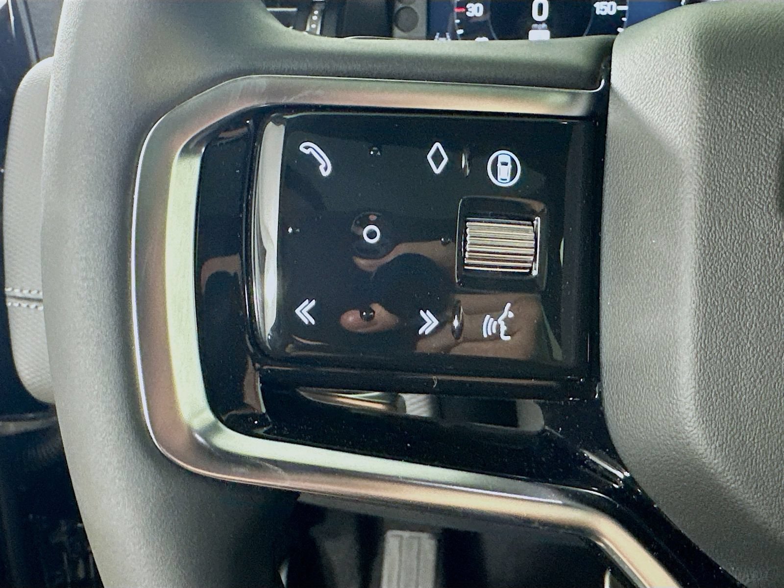 New 2026 Land Rover Discovery Sport Landmark AWD/4WD image 19