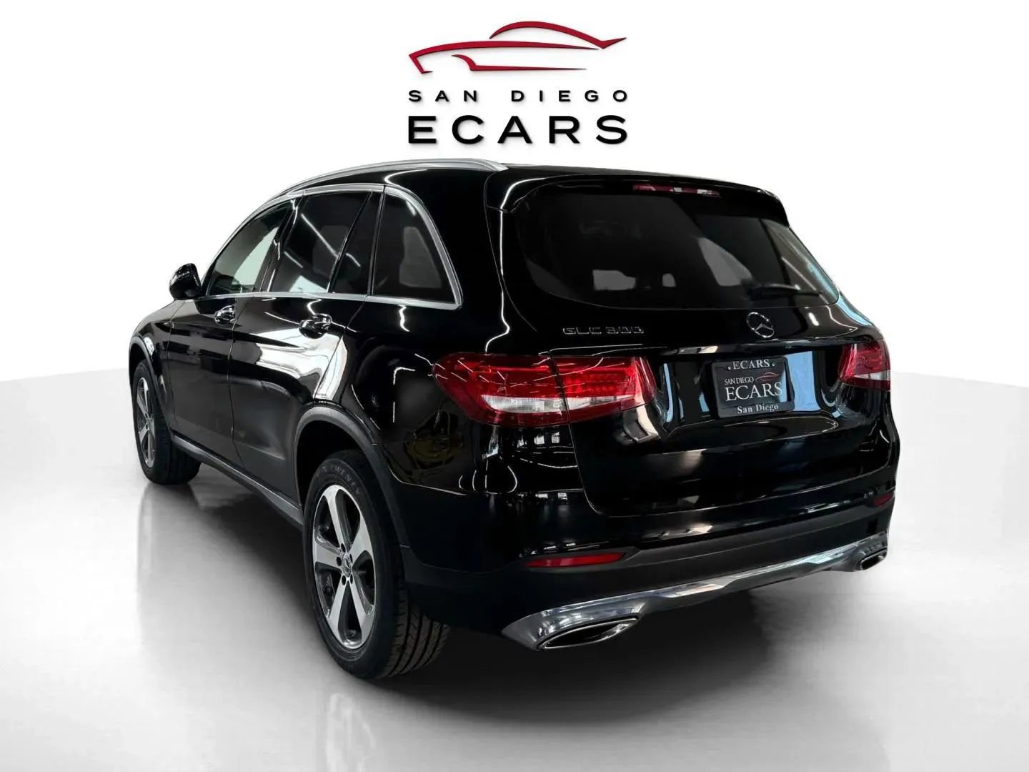 Used 2018 Mercedes-Benz GLC 300 w/ Premium Package image 8