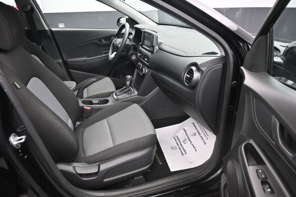 Used 2020 Hyundai Kona SE AWD/4WD image 13
