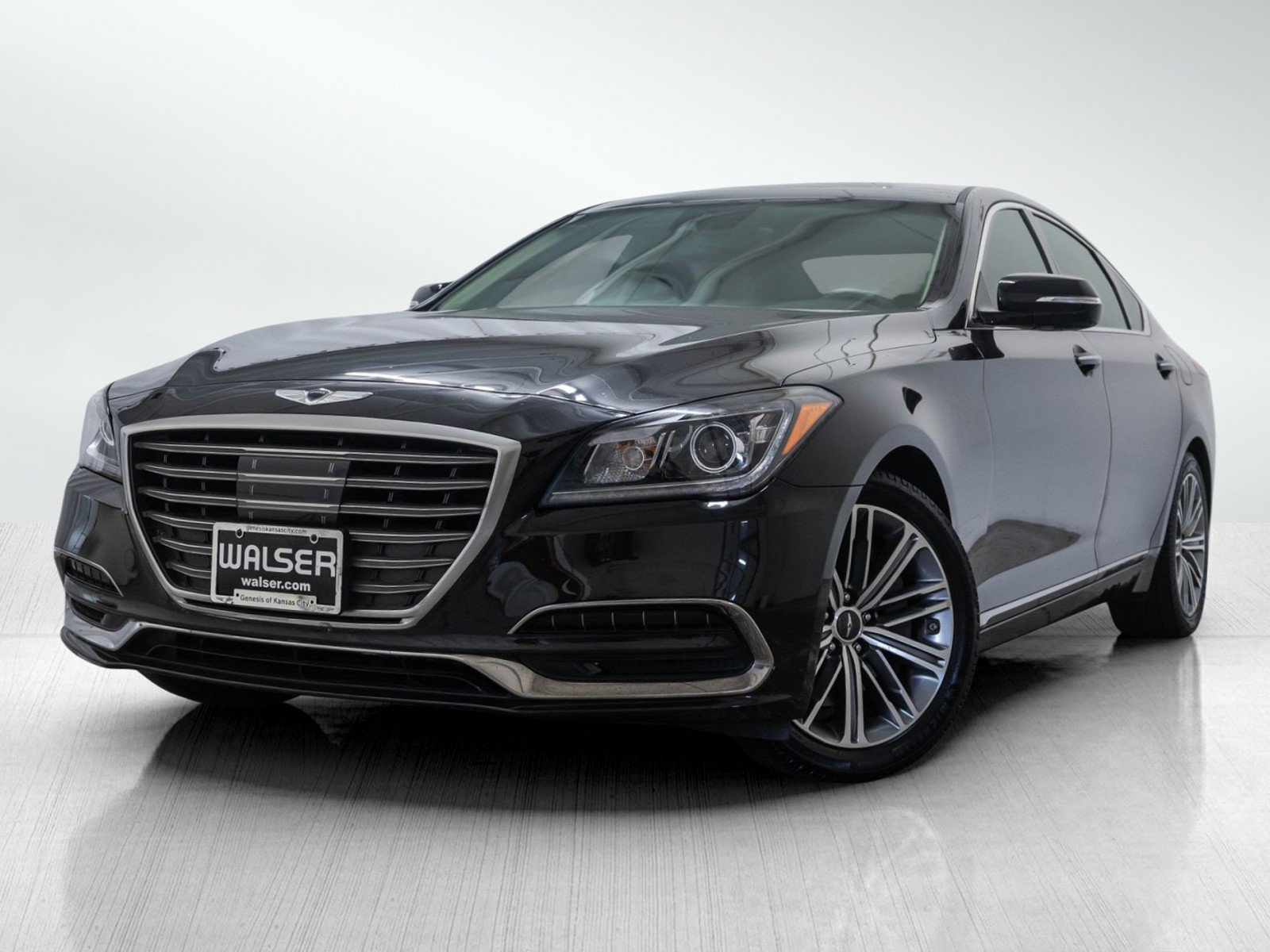 Used 2018 Genesis G80 3.8 RWD image 1