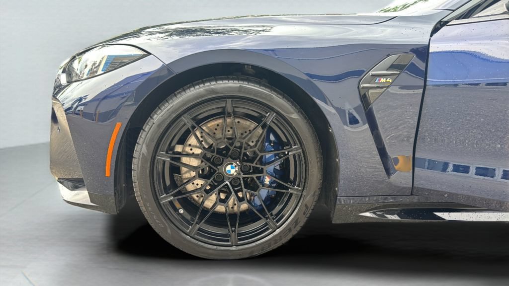 Used 2025 BMW M4 Coupe w/ Executive Package RWD image 40