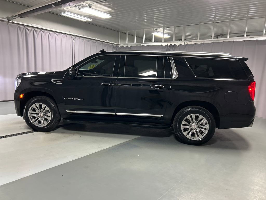 Used 2024 GMC Yukon XL Denali AWD/4WD video 4