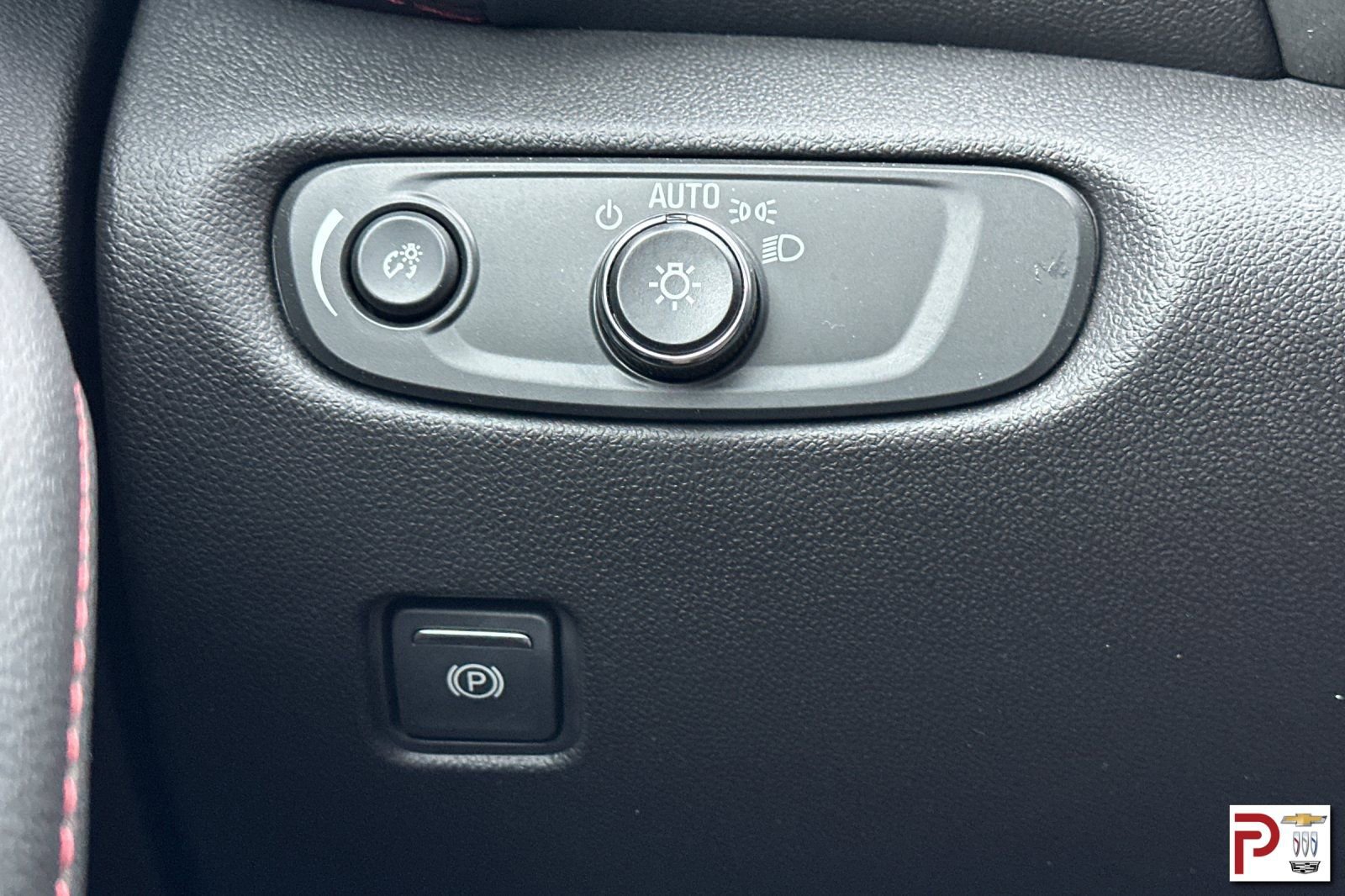 Certified 2023 Chevrolet Blazer RS w/ Driver Confidence II Package image 33