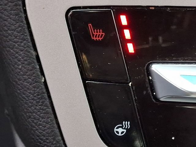 Certified 2023 Ford Explorer XLT w/ Equipment Group 202A image 25