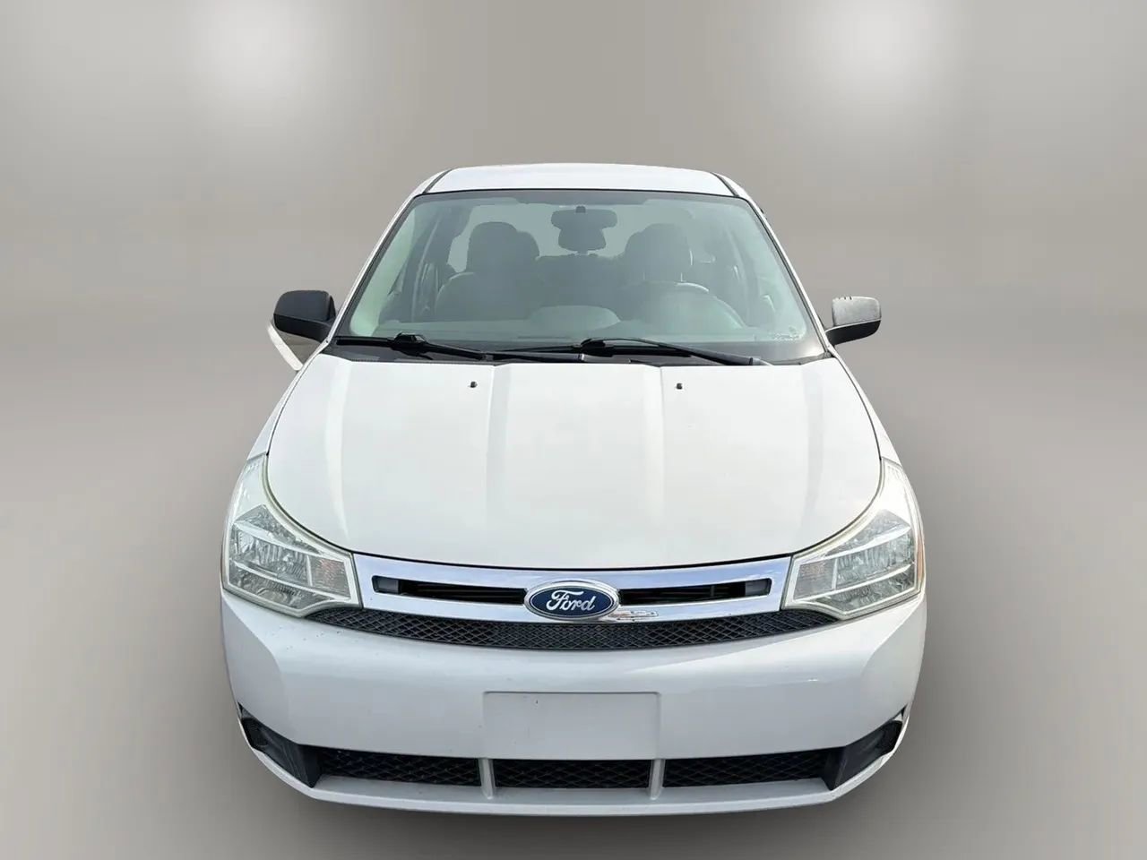 Used 2011 Ford Focus SE FWD image 2