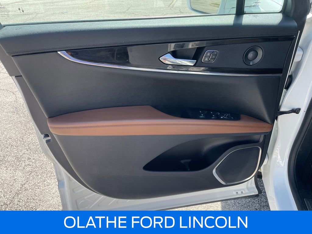 Certified 2021 Lincoln Nautilus Reserve w/ Class II Trailer Tow Package image 20