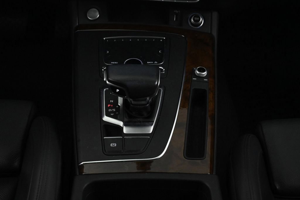 Used 2020 Audi Q5 2.0T Premium Plus w/ Premium Plus Package image 14