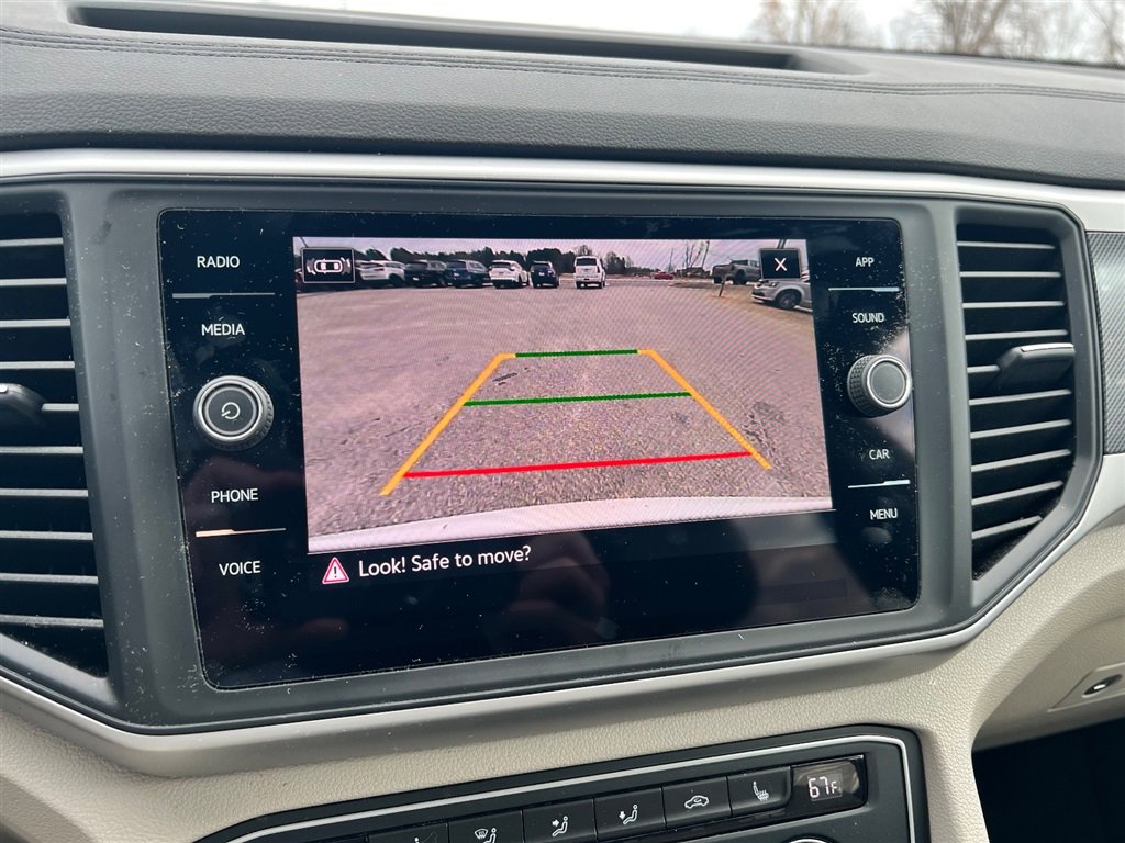 Used 2021 Volkswagen Atlas SE image 32