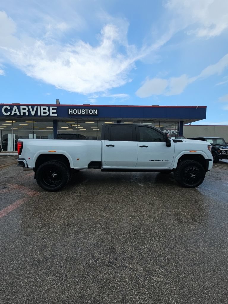 Used 2026 GMC Sierra 3500 Denali Ultimate AWD/4WD image 8