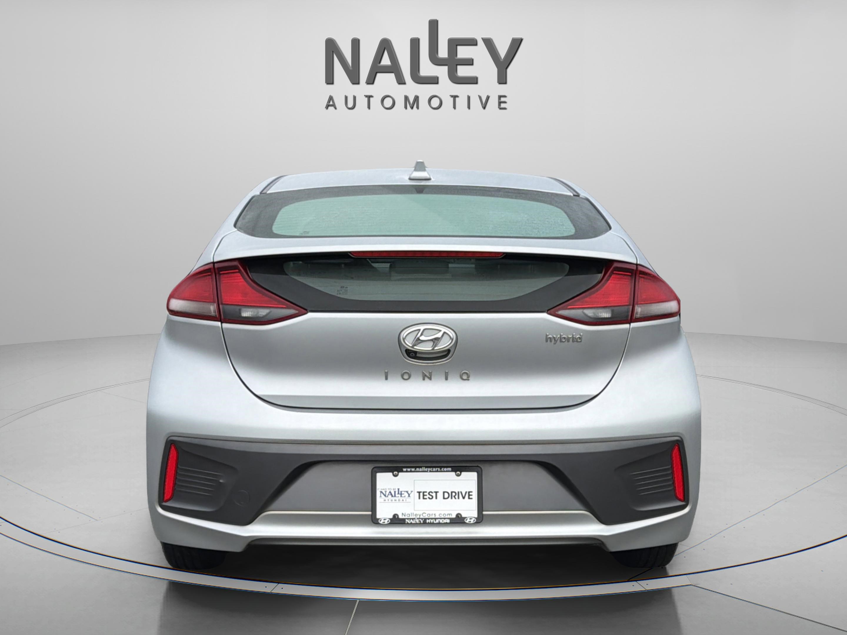 Used 2022 Hyundai Ioniq SE image 5