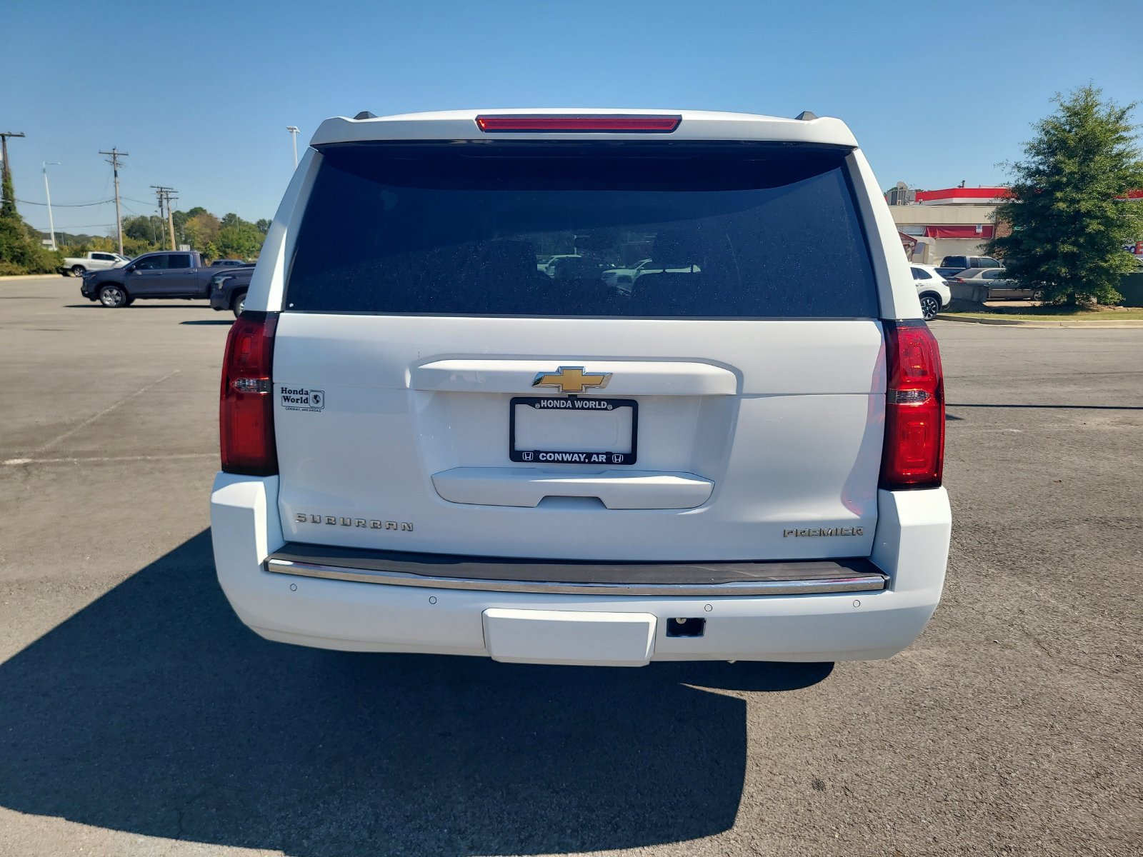 Used 2020 Chevrolet Suburban Premier AWD/4WD image 4