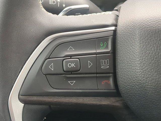 Certified 2025 Jeep Grand Cherokee L Limited w/ Luxury Tech Group II AWD/4WD image 32