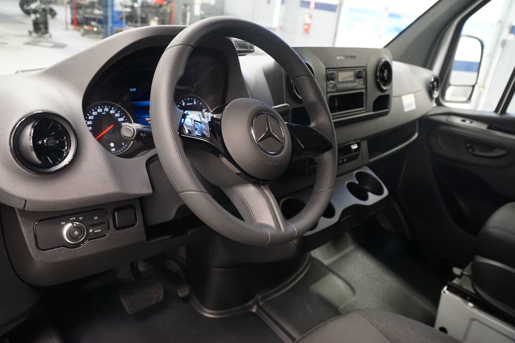 New 2026 Mercedes-Benz Sprinter 2500 image 9