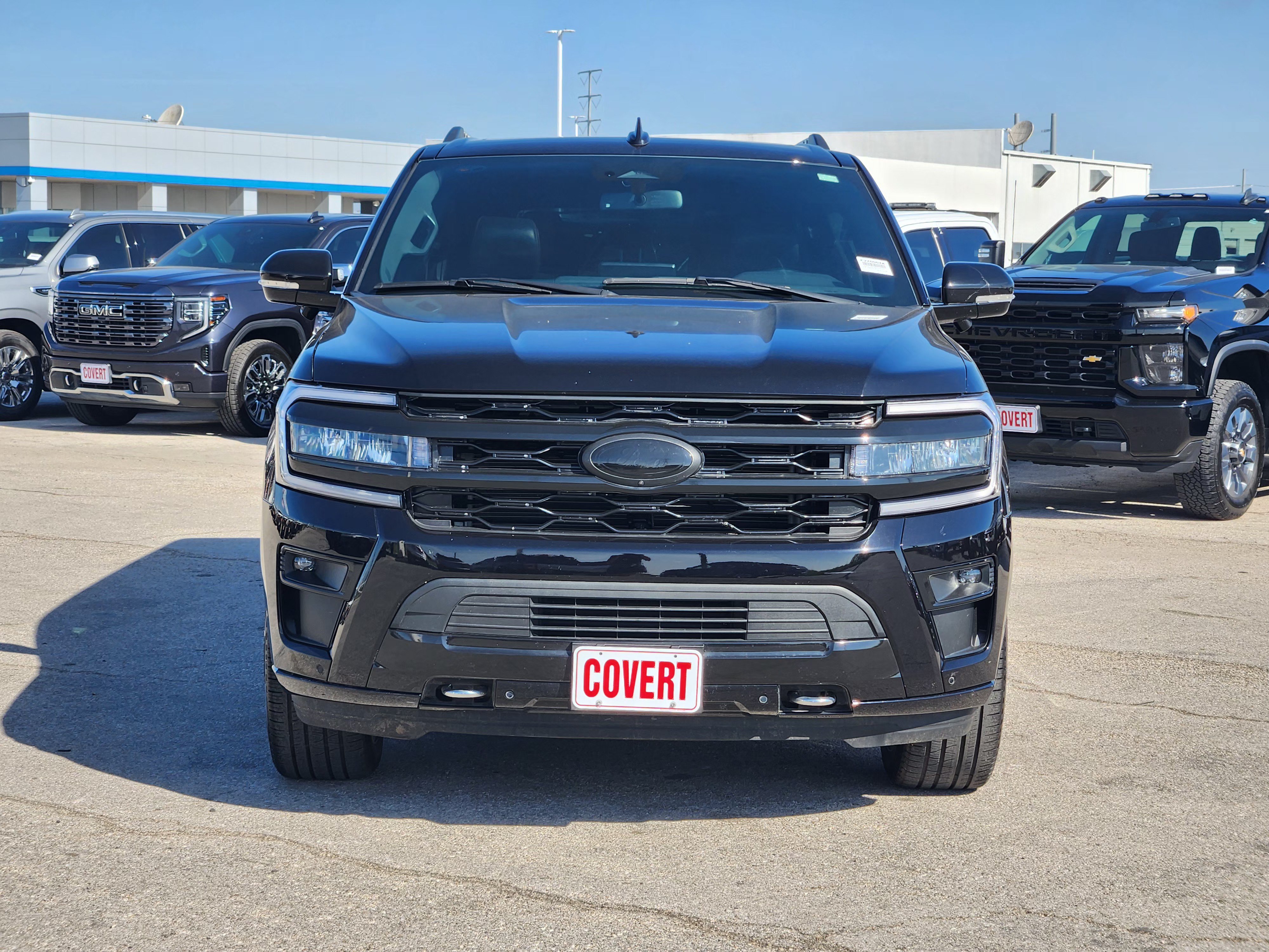Used 2024 Ford Expedition Max Platinum AWD/4WD image 2