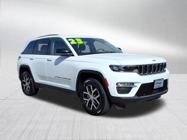Certified 2023 Jeep Grand Cherokee Limited w/ Luxury Tech Group II AWD/4WD image 2