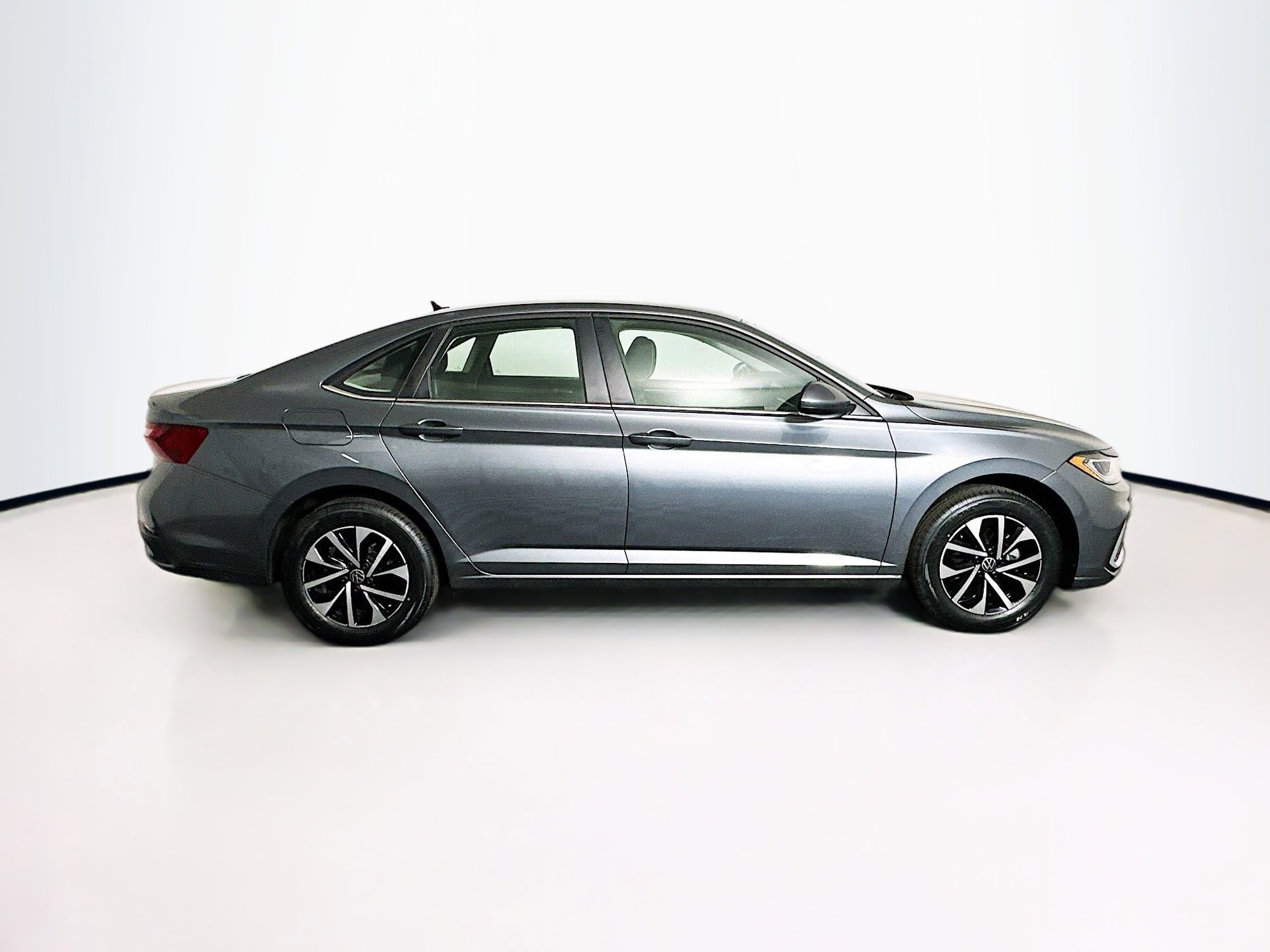 Used 2025 Volkswagen Jetta S image 10