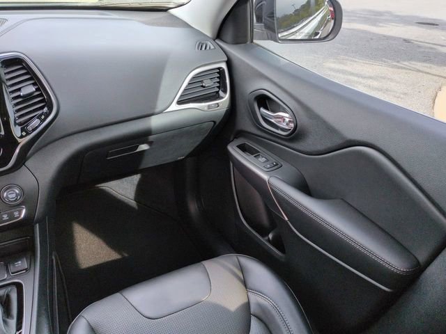 Used 2022 Jeep Cherokee Limited image 19