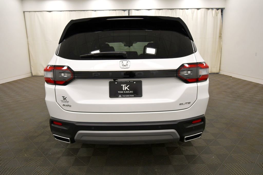 Certified 2025 Honda Pilot Elite image 6