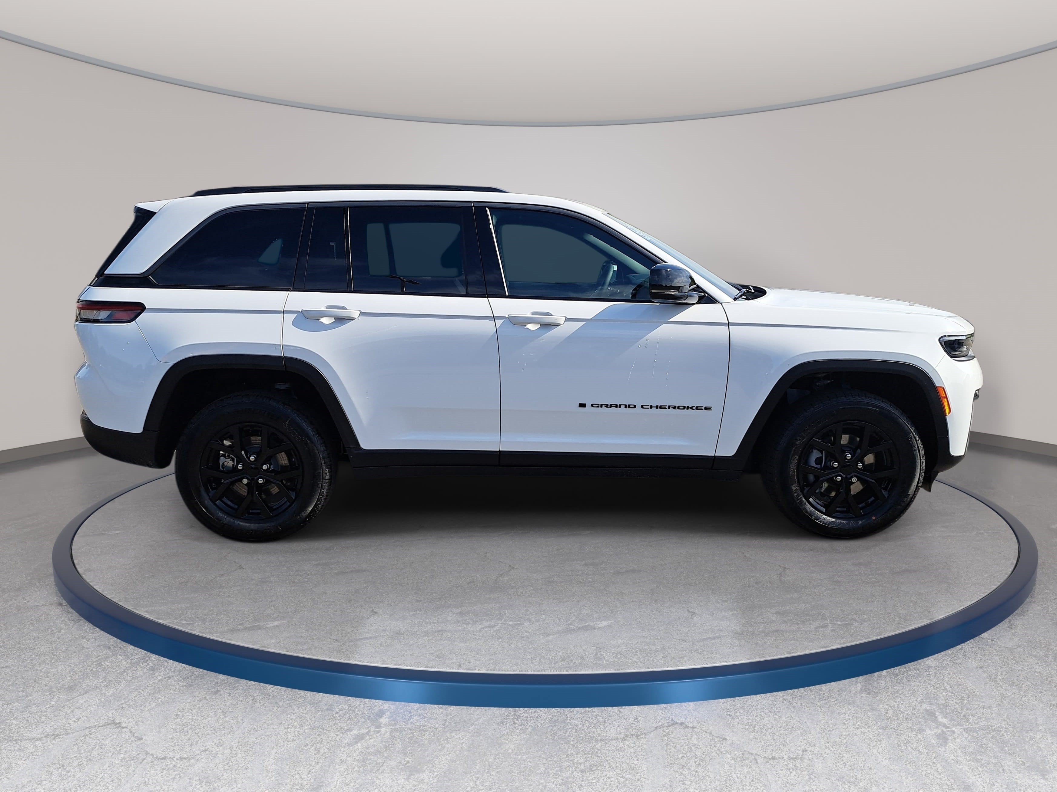 New 2026 Jeep Grand Cherokee Altitude AWD/4WD image 4
