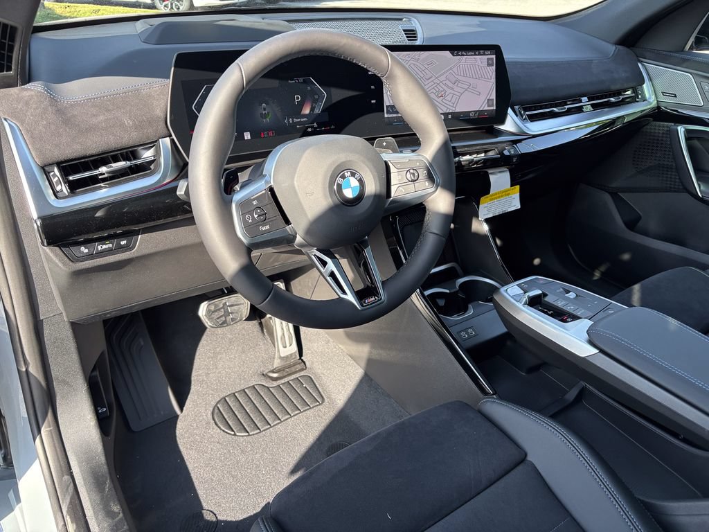 New 2026 BMW X2 xDrive28i AWD/4WD image 13