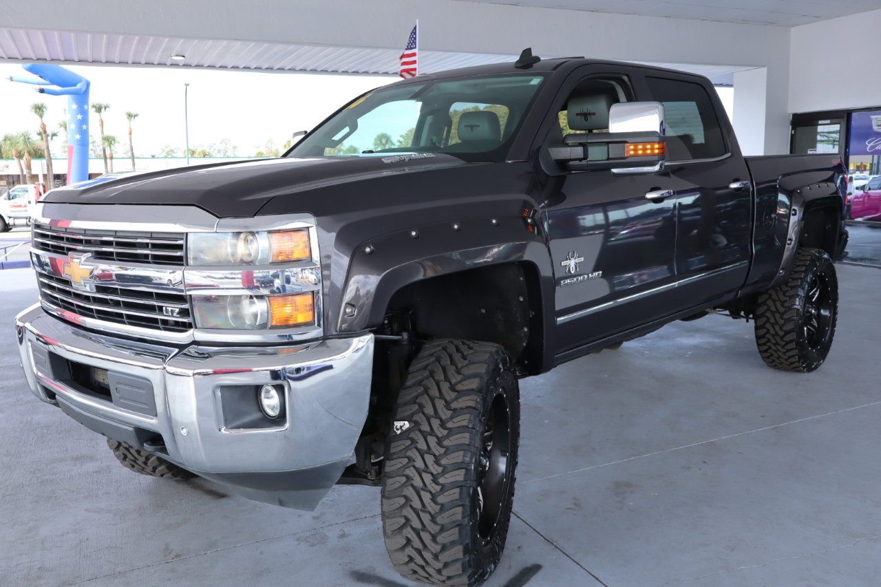 Used 2015 Chevrolet Silverado 2500 LTZ w/ Duramax Plus Package image 11
