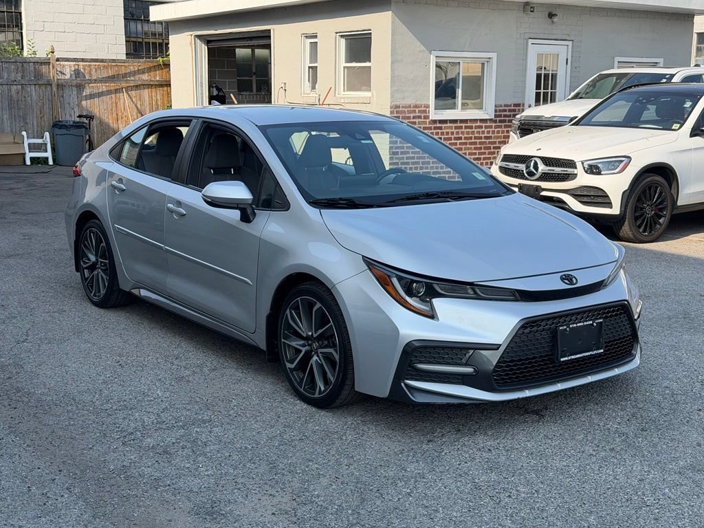 Used 2021 Toyota Corolla SE FWD image 1