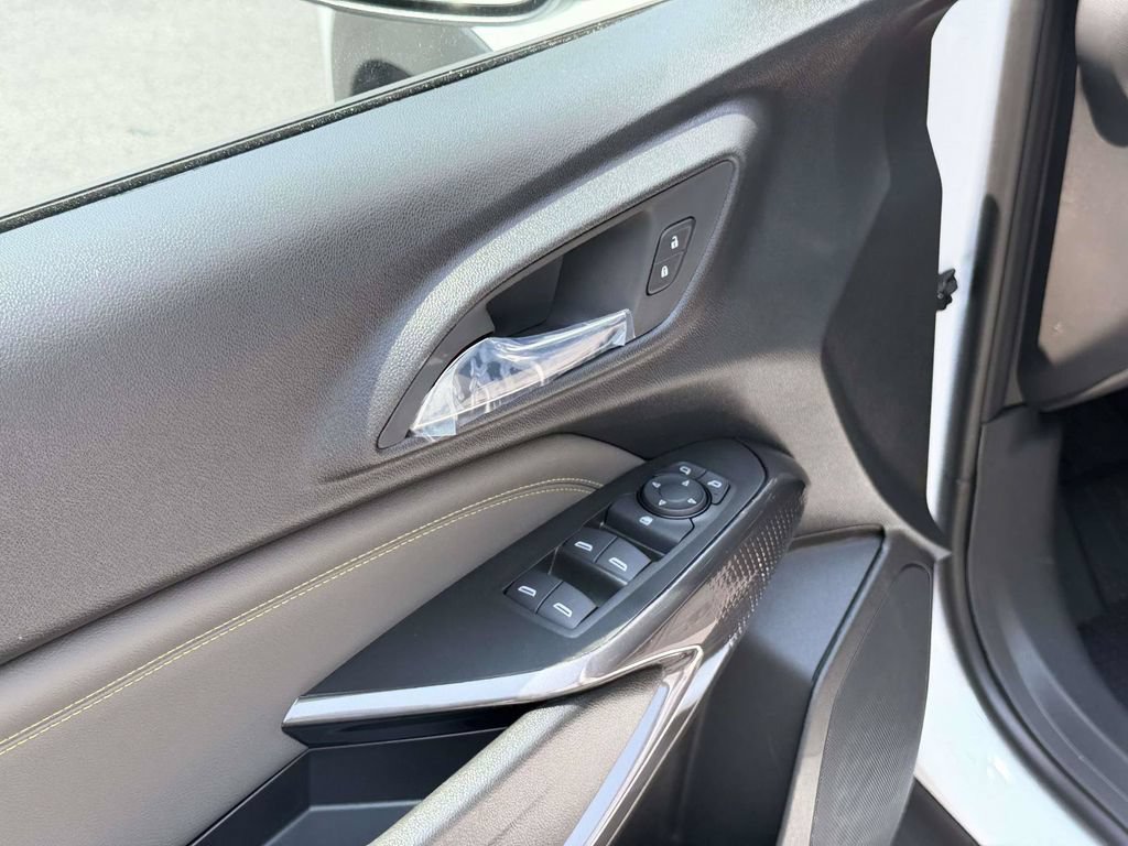 New 2026 Chevrolet Trax ACTIV FWD image 18