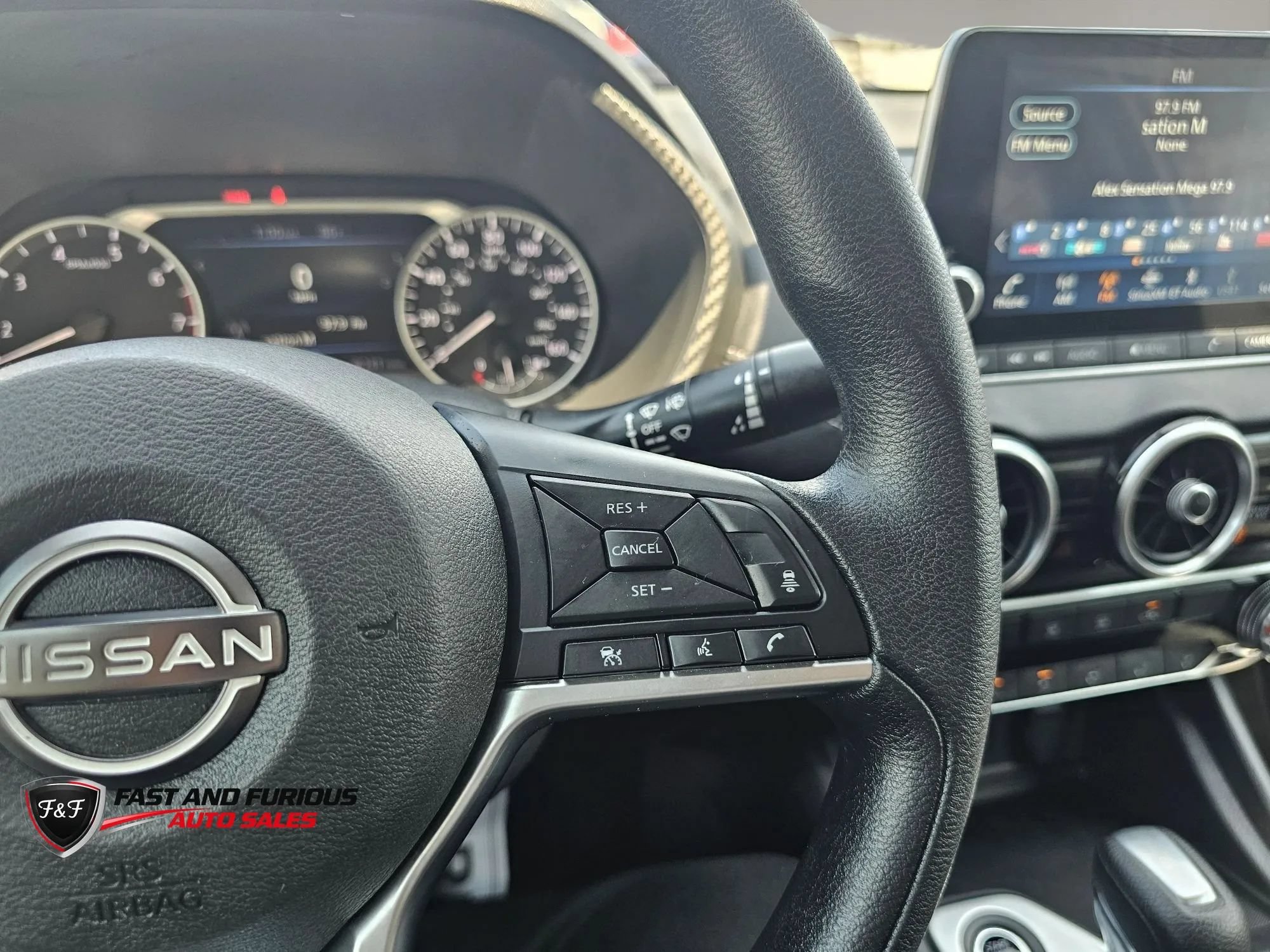 Used 2024 Nissan Sentra SV FWD image 19