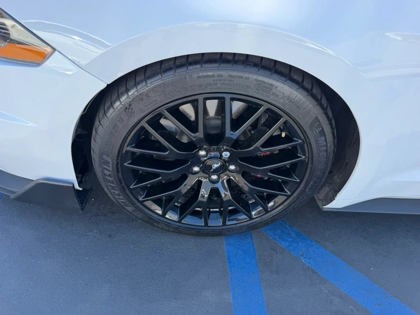 Used 2020 Ford Mustang GT Premium w/ GT Performance Package RWD image 32