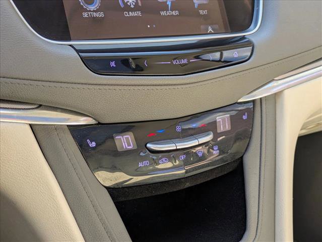 Used 2017 Cadillac XT5 Luxury w/ Driver Awareness Package image 16