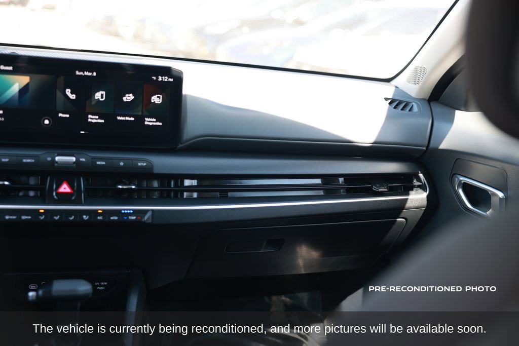 Used 2025 Kia K4 LXS image 26