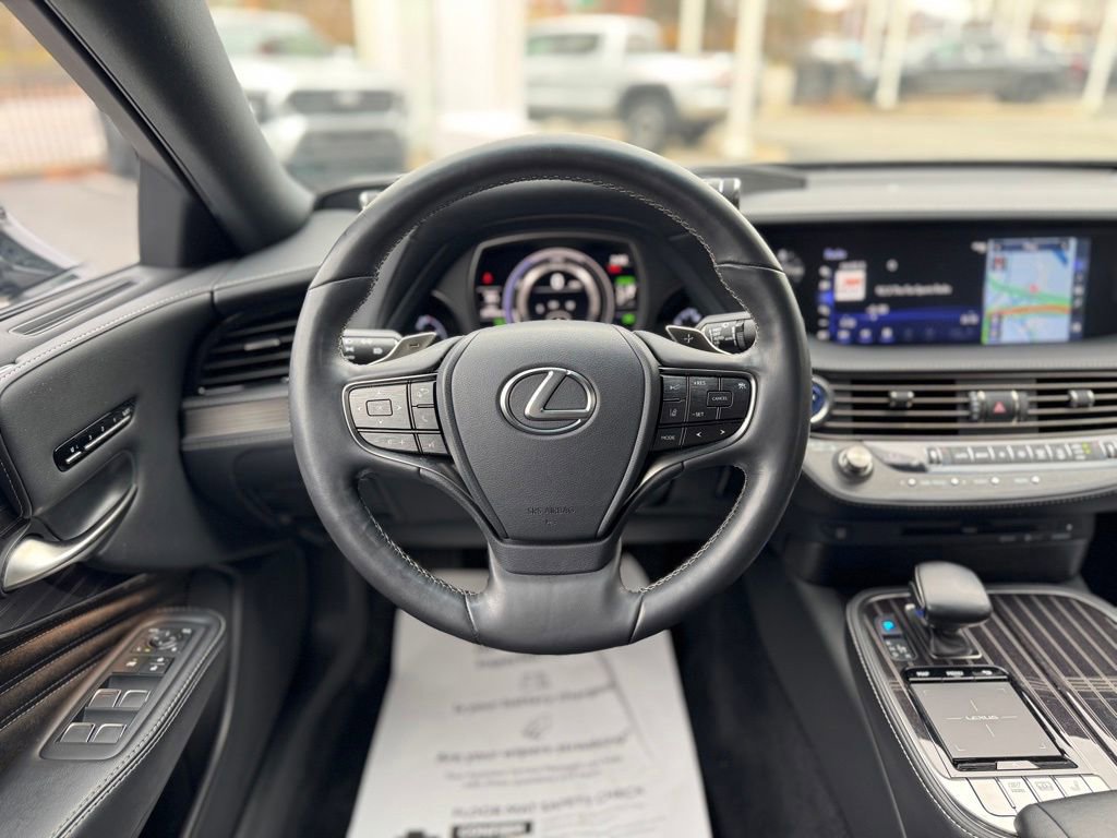 Used 2018 Lexus LS 500h AWD image 34