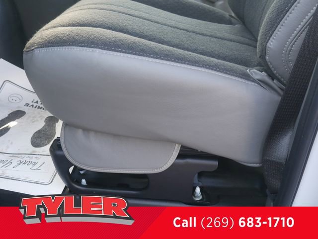 New 2026 Chevrolet Express 2500 w/ Driver Convenience Package RWD image 22