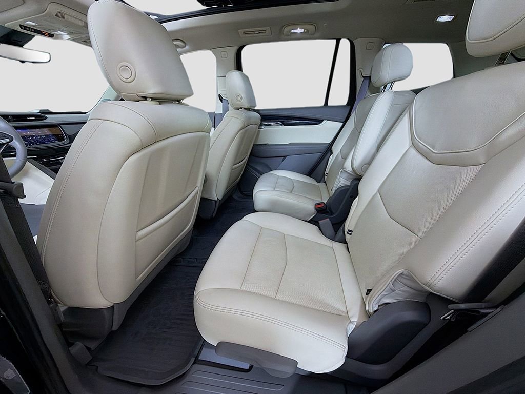 Used 2024 Cadillac XT6 Premium Luxury w/ Technology Package AWD/4WD image 29