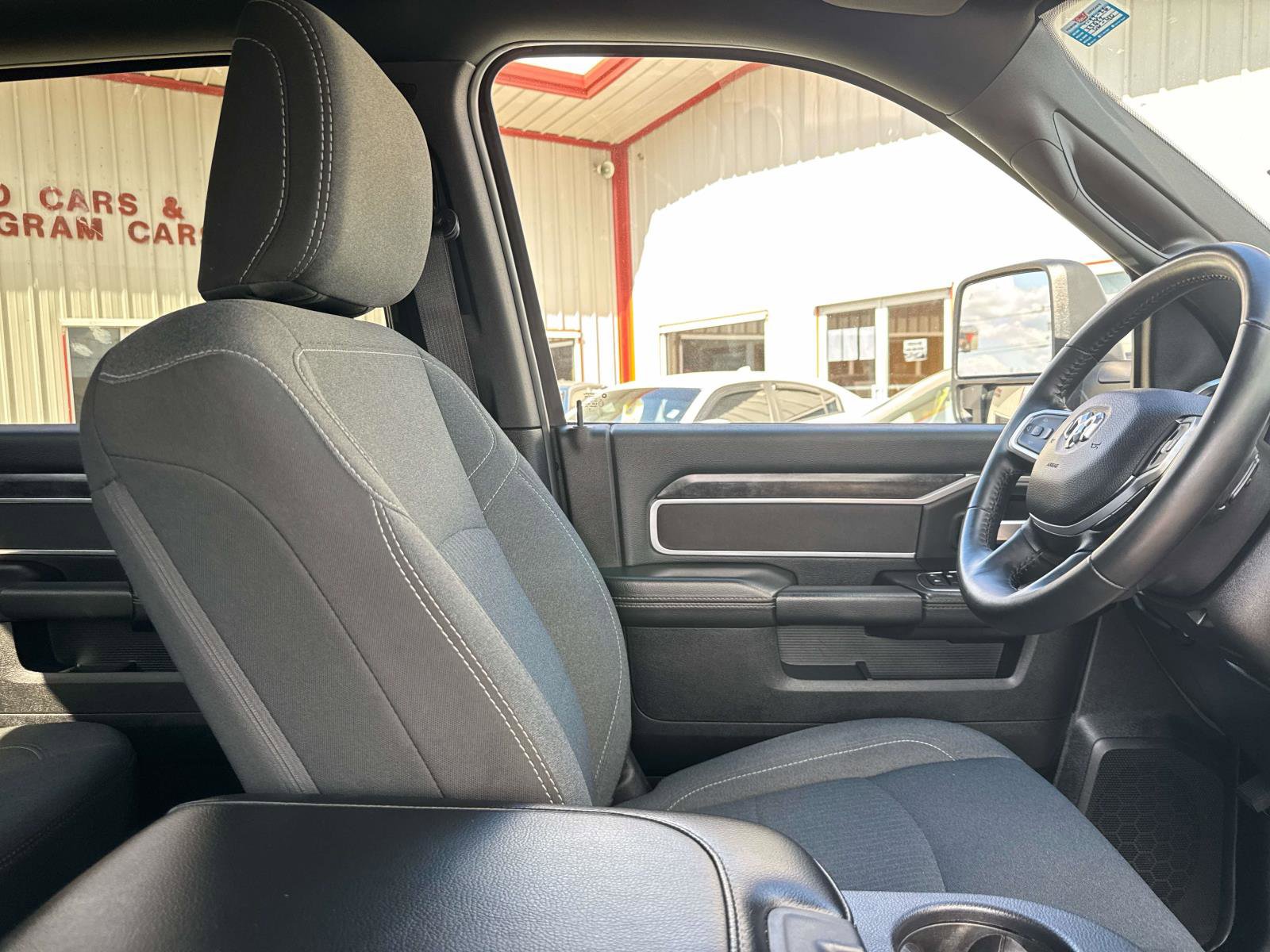 Used 2024 RAM 2500 Big Horn w/ Night Edition image 10