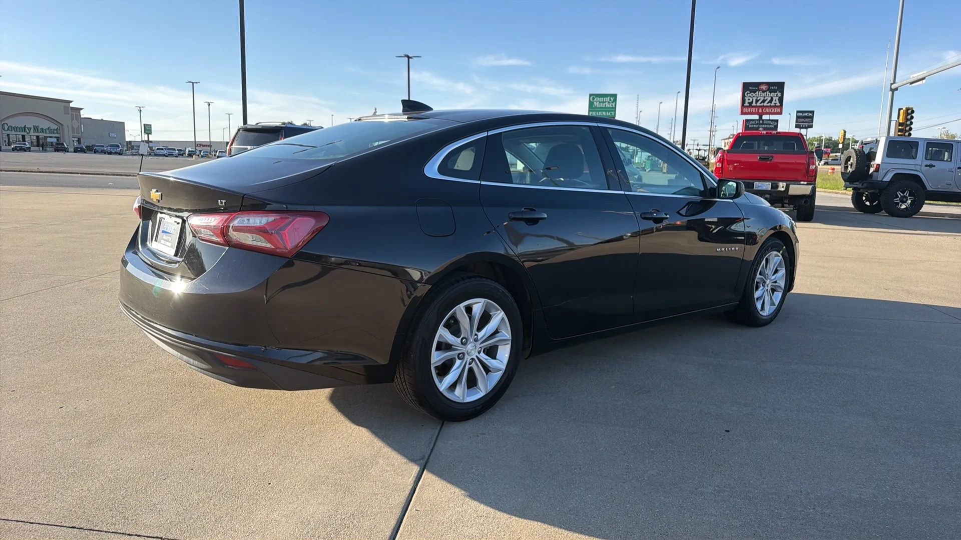 Used 2020 Chevrolet Malibu LT FWD image 19