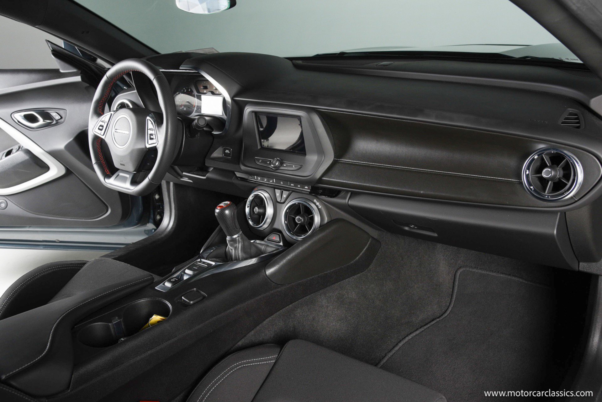 Used 2021 Chevrolet Camaro LT RWD image 25