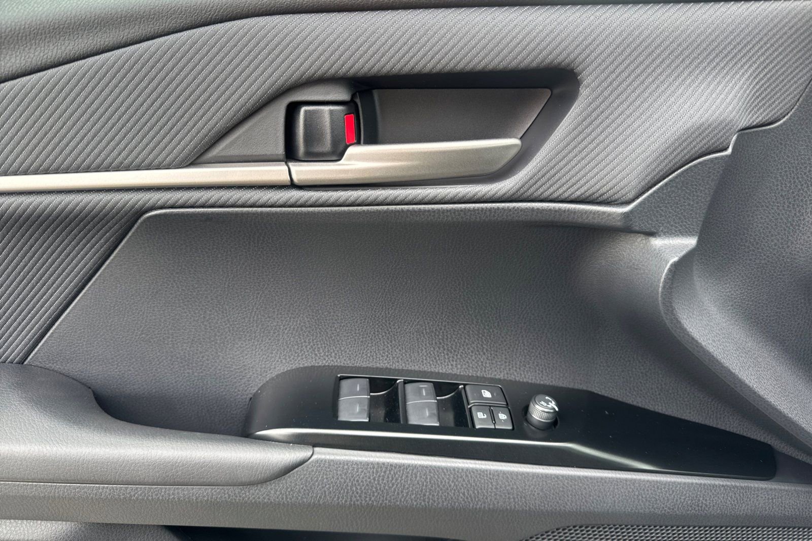 Certified 2026 Toyota Camry SE image 17